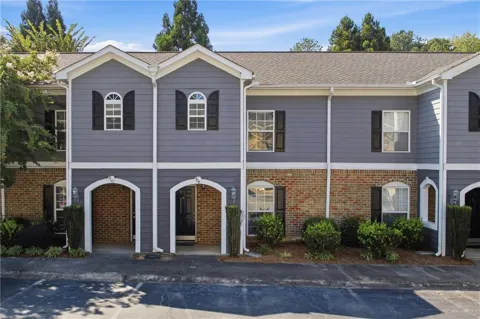 908 Summer Place