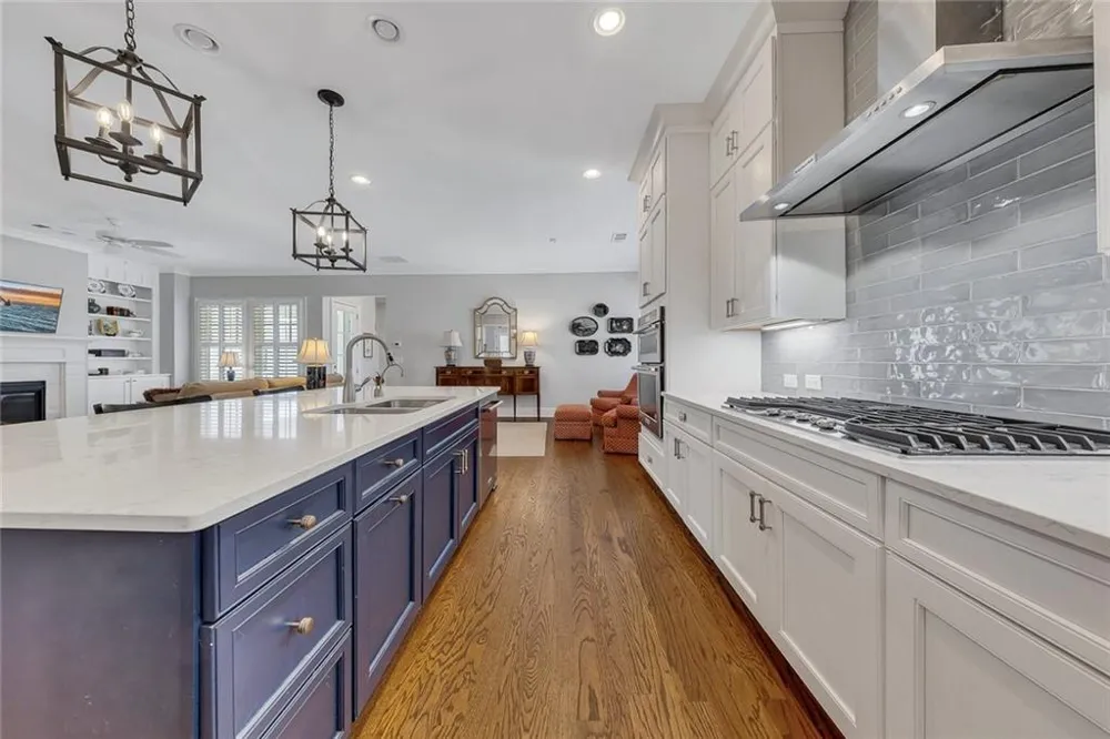 401 Reeves Street Woodstock, GA 30188