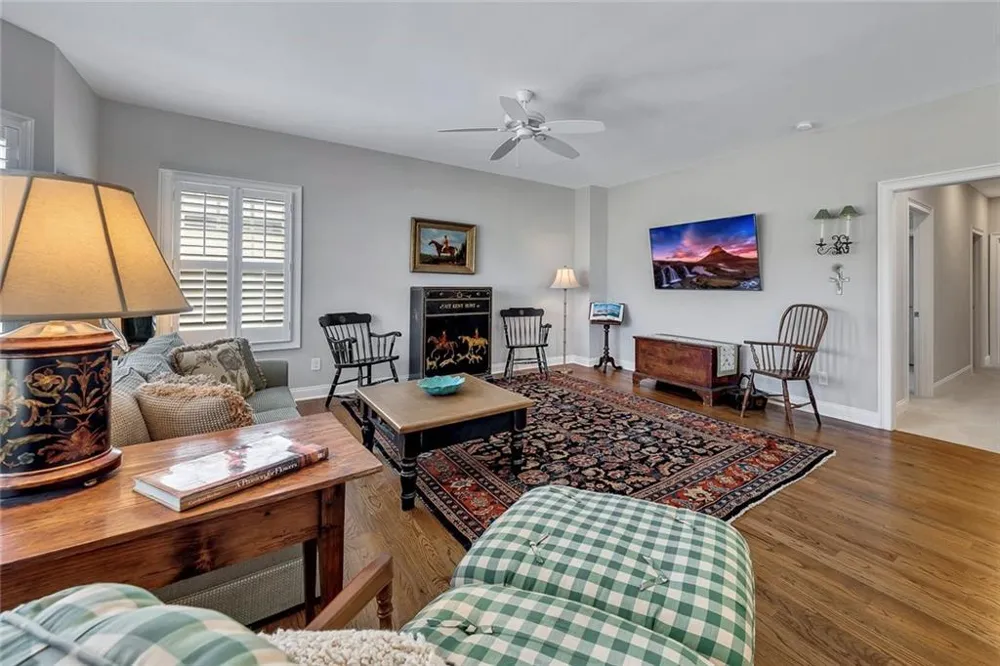 401 Reeves Street Woodstock, GA 30188
