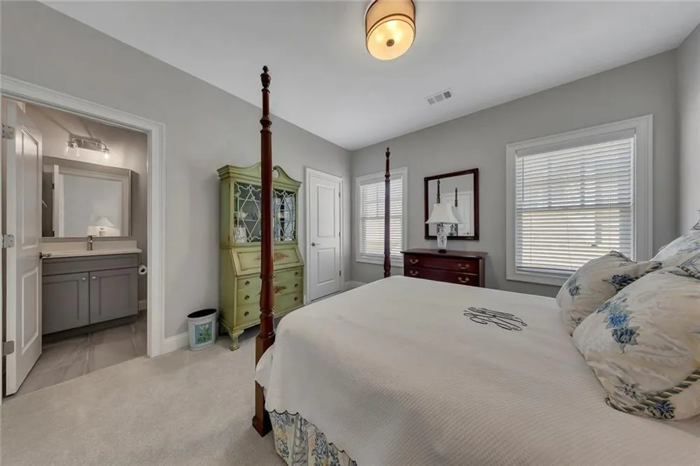 401 Reeves Street Woodstock, GA 30188