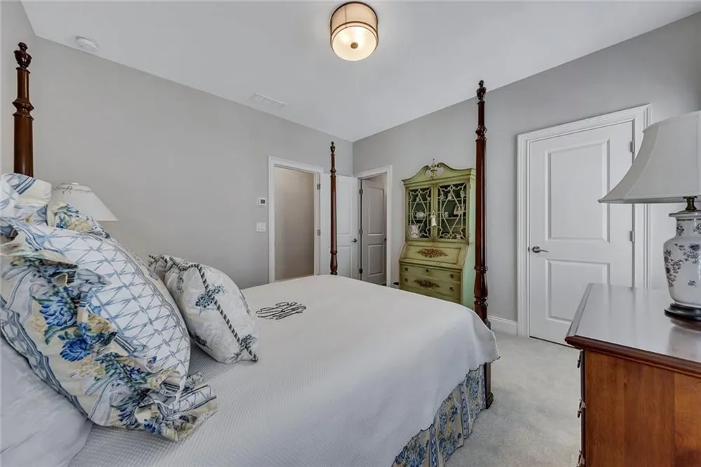 401 Reeves Street Woodstock, GA 30188