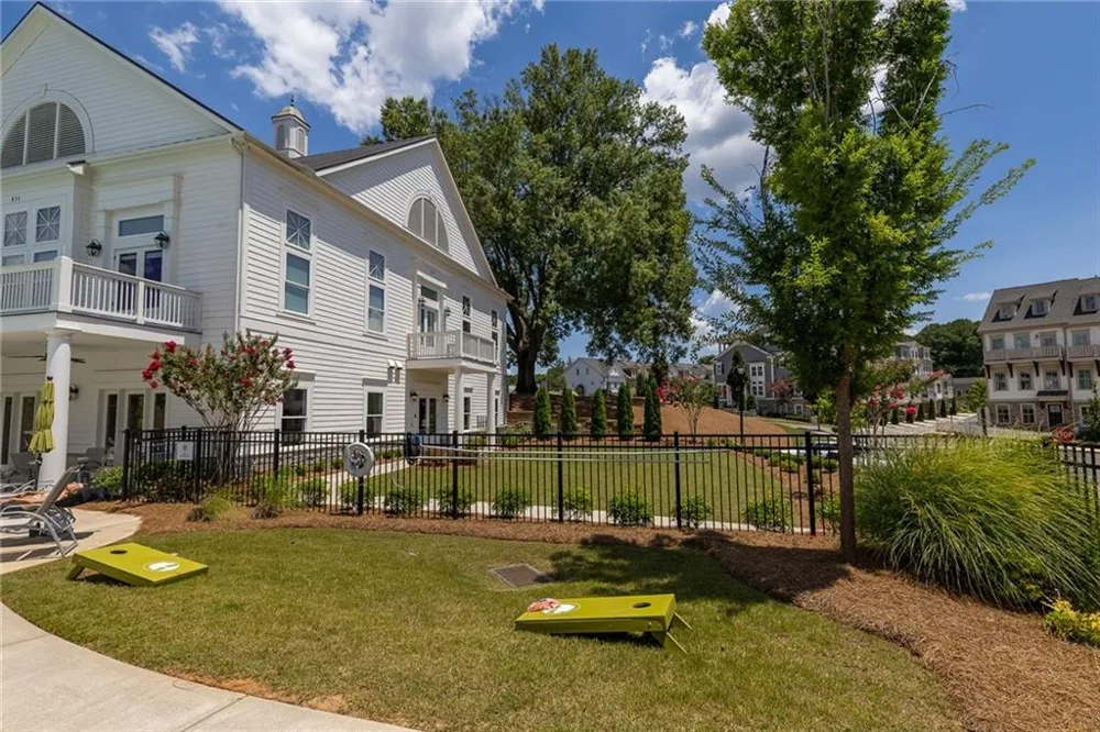 401 Reeves Street Woodstock, GA 30188
