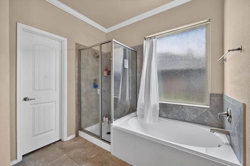 1332 Foxglove Lane Burleson, TX 76028