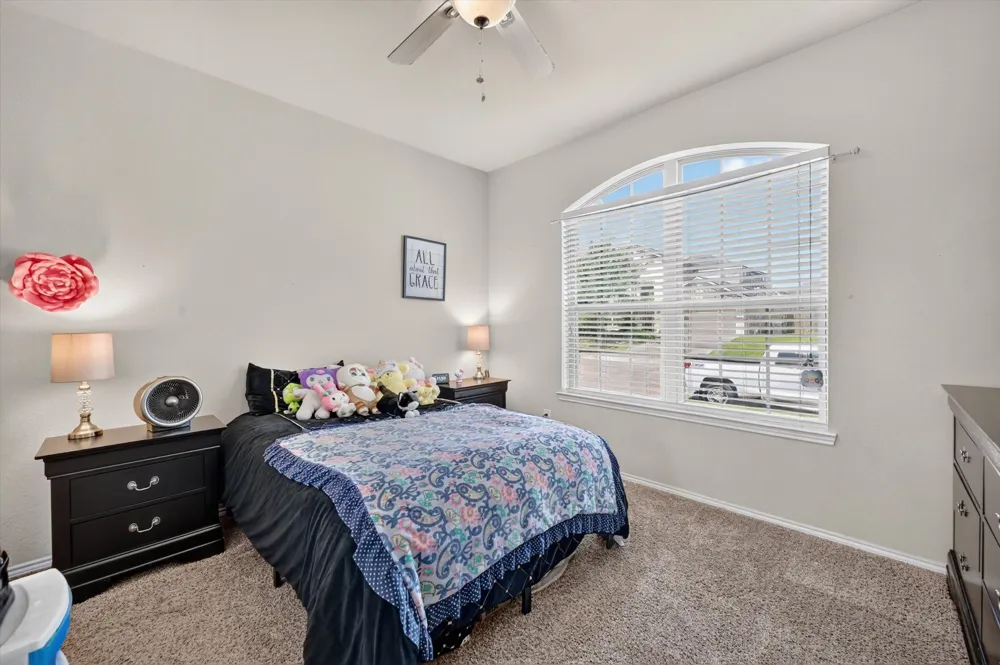 1332 Foxglove Lane Burleson, TX 76028
