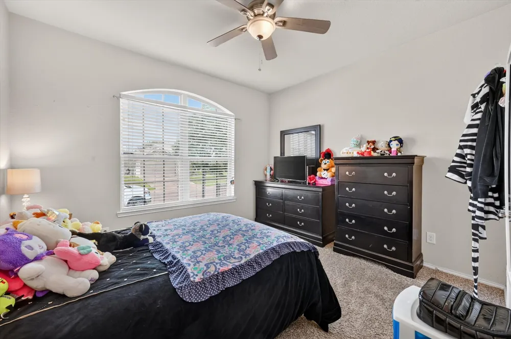 1332 Foxglove Lane Burleson, TX 76028