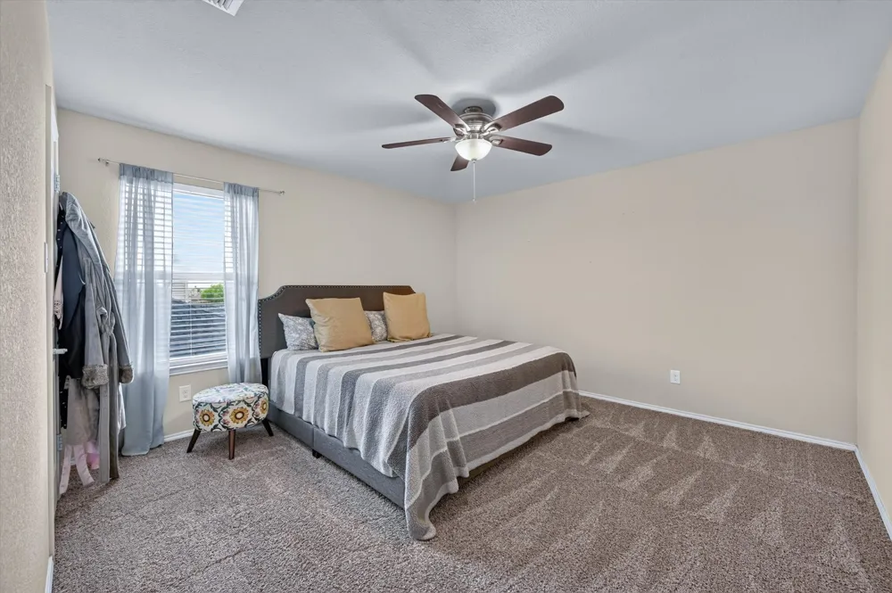 1332 Foxglove Lane Burleson, TX 76028