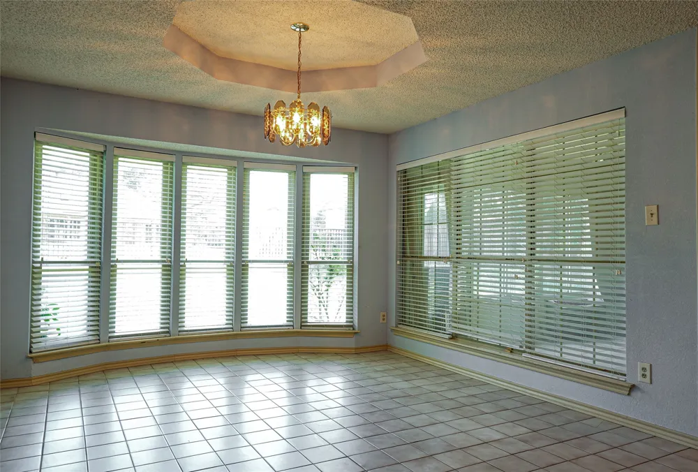 1123 Shady Oak Trail Mansfield, TX 76063