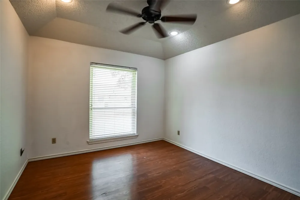 1123 Shady Oak Trail Mansfield, TX 76063