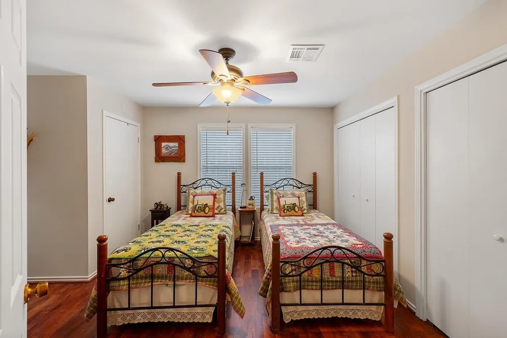 1131 Greak Road Sheridan, TX 77475