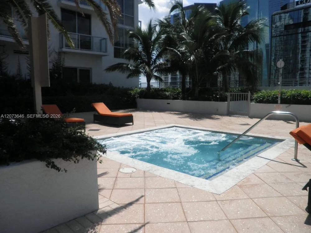 1050 Brickell Ave #2612 Miami, FL 33131