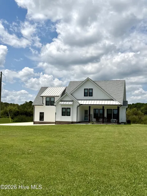 981 Waterlily Road