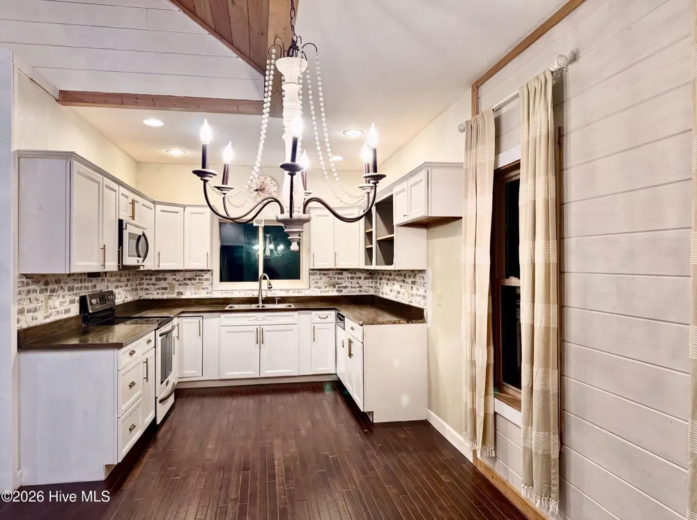 172 Gardenia Court Marble, NC 28905
