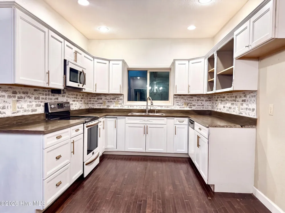 172 Gardenia Court Marble, NC 28905