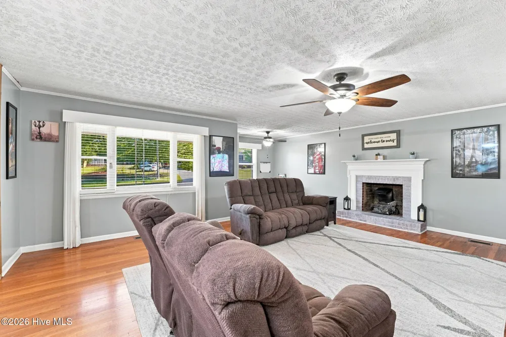 1105 Oak Avenue Hamlet, NC 28345