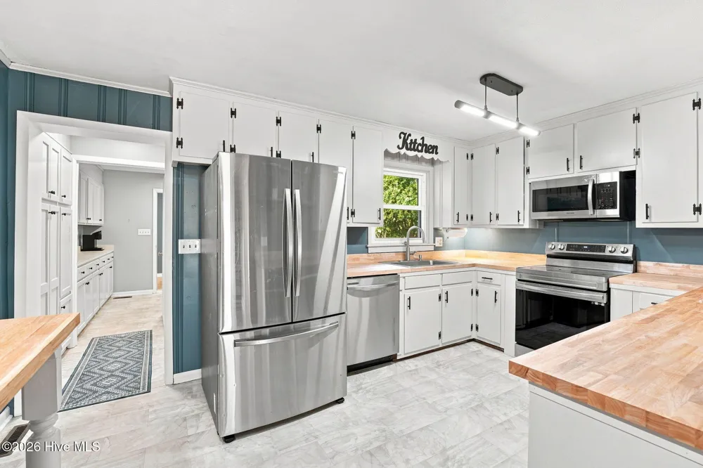 1105 Oak Avenue Hamlet, NC 28345