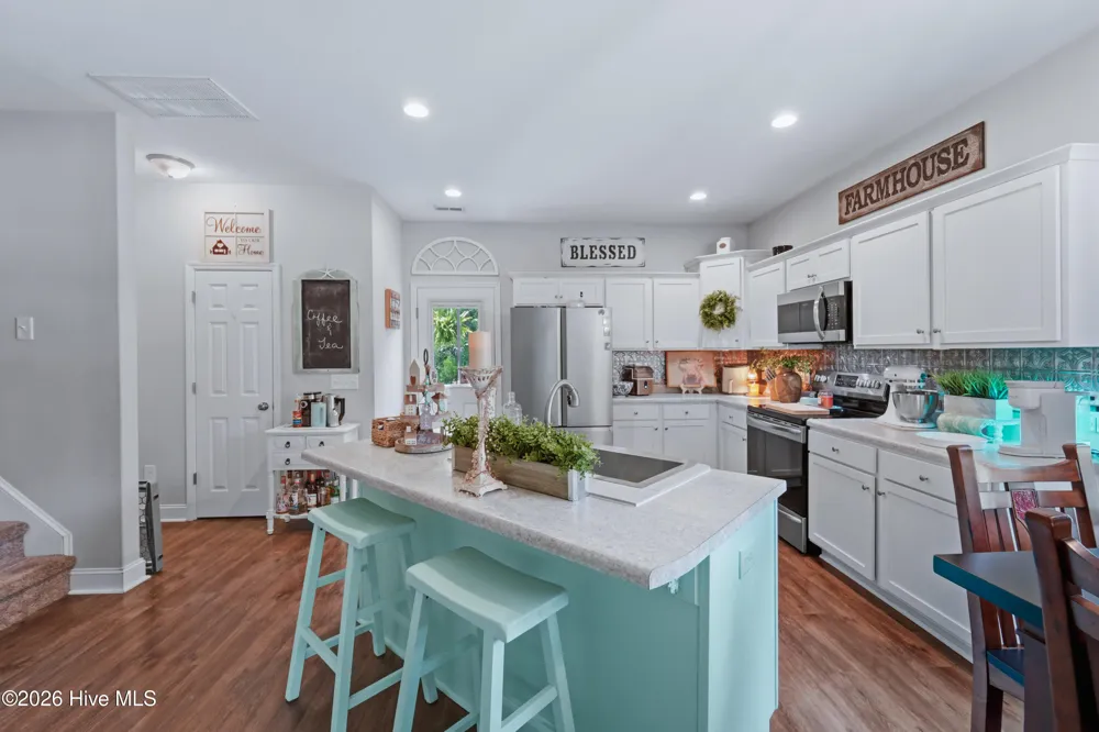 504 Everett Glades Sneads Ferry, NC 28460