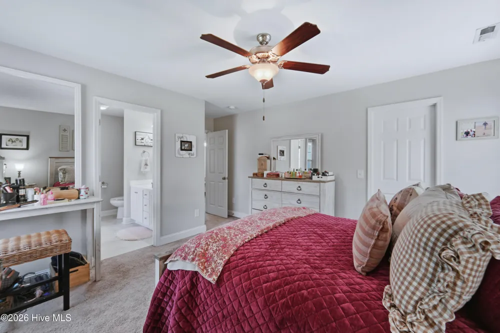 504 Everett Glades Sneads Ferry, NC 28460