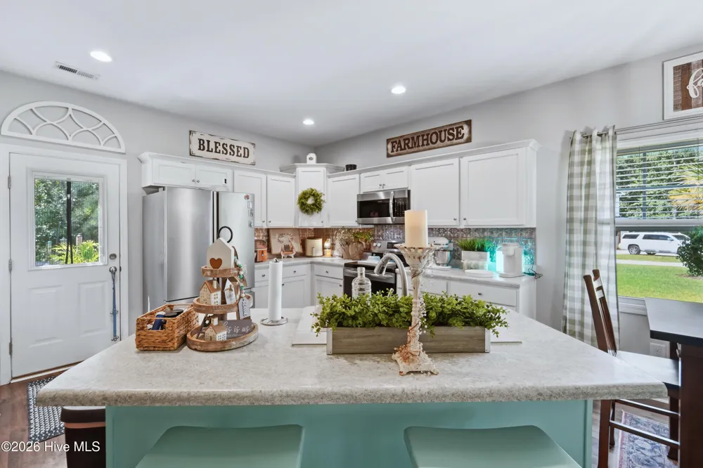 504 Everett Glades Sneads Ferry, NC 28460