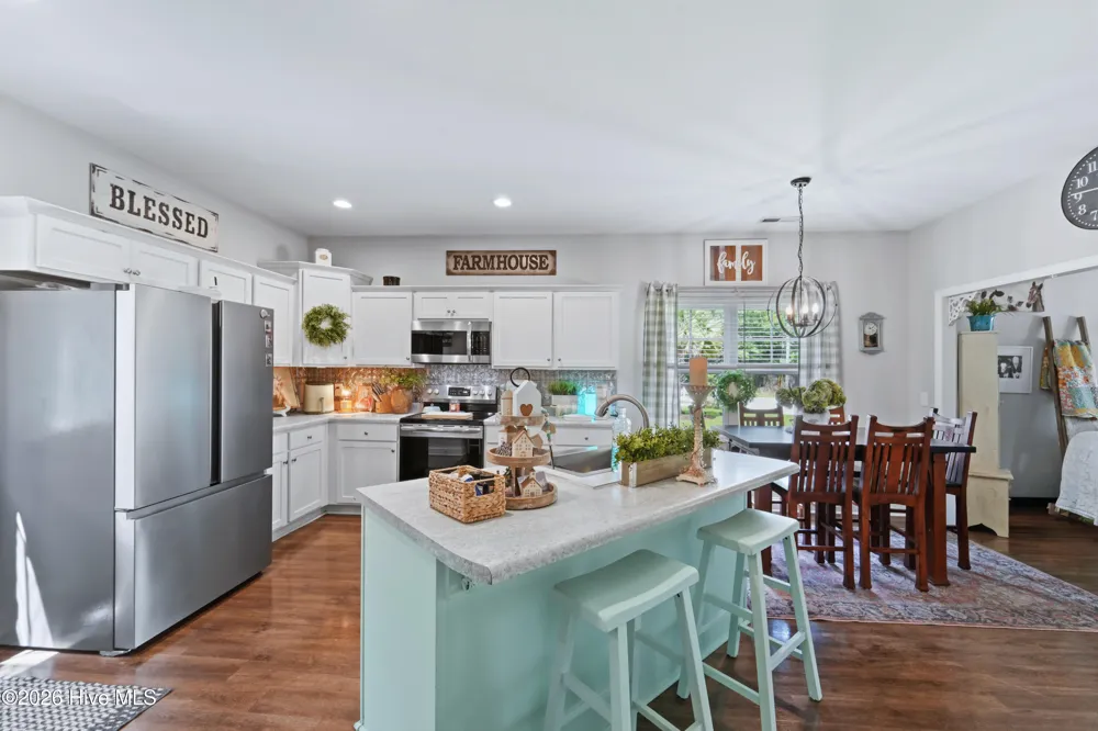504 Everett Glades Sneads Ferry, NC 28460