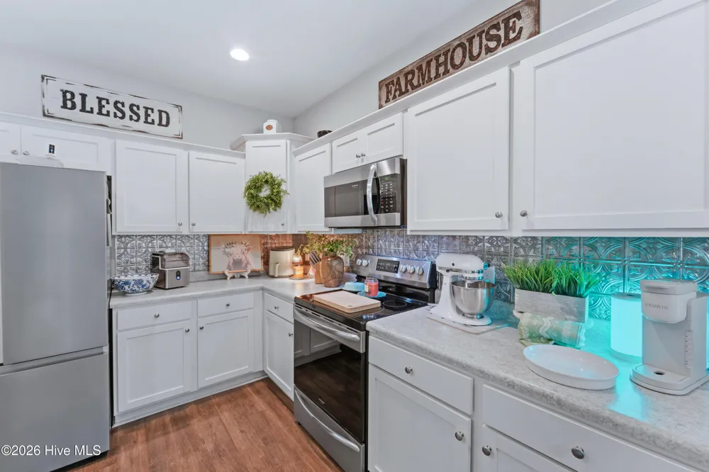 504 Everett Glades Sneads Ferry, NC 28460