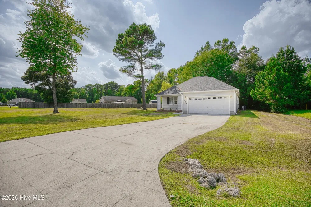 303 Big Tree Lane Chinquapin, NC 28521