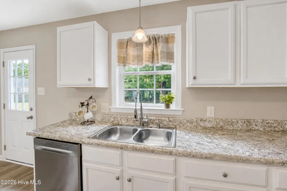 303 Big Tree Lane Chinquapin, NC 28521