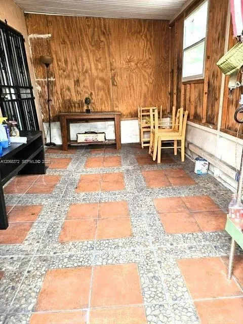 5274 W 25th Ln #206 Hialeah, FL 33016