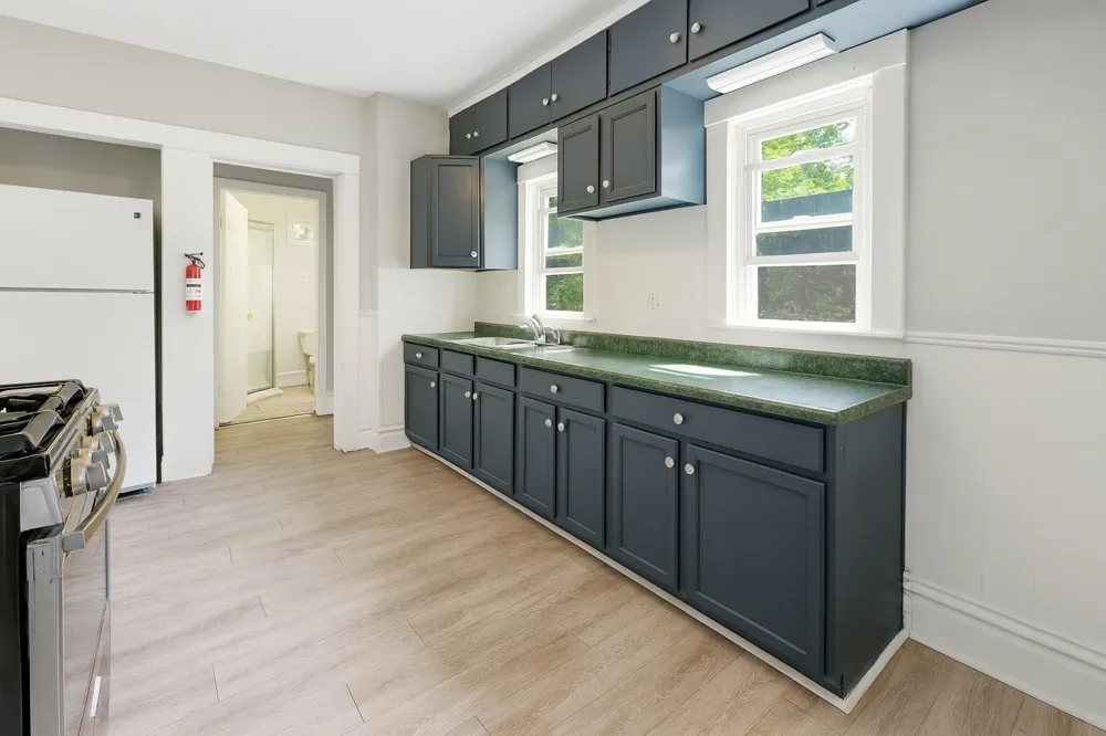 1517 James Street Kalamazoo City, MI 49001
