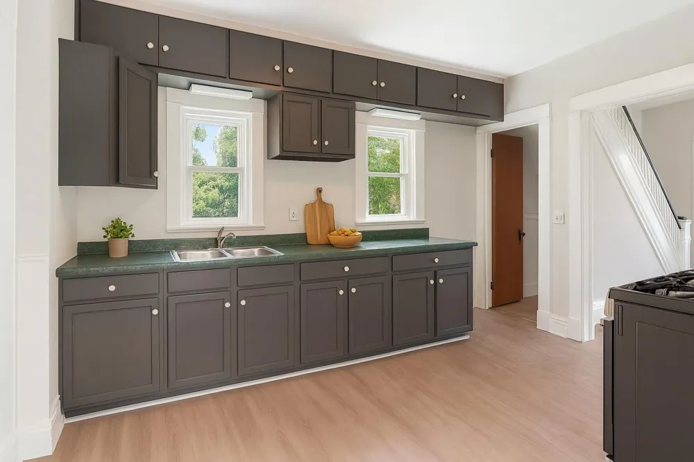 1517 James Street Kalamazoo City, MI 49001