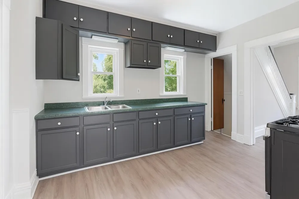 1517 James Street Kalamazoo City, MI 49001