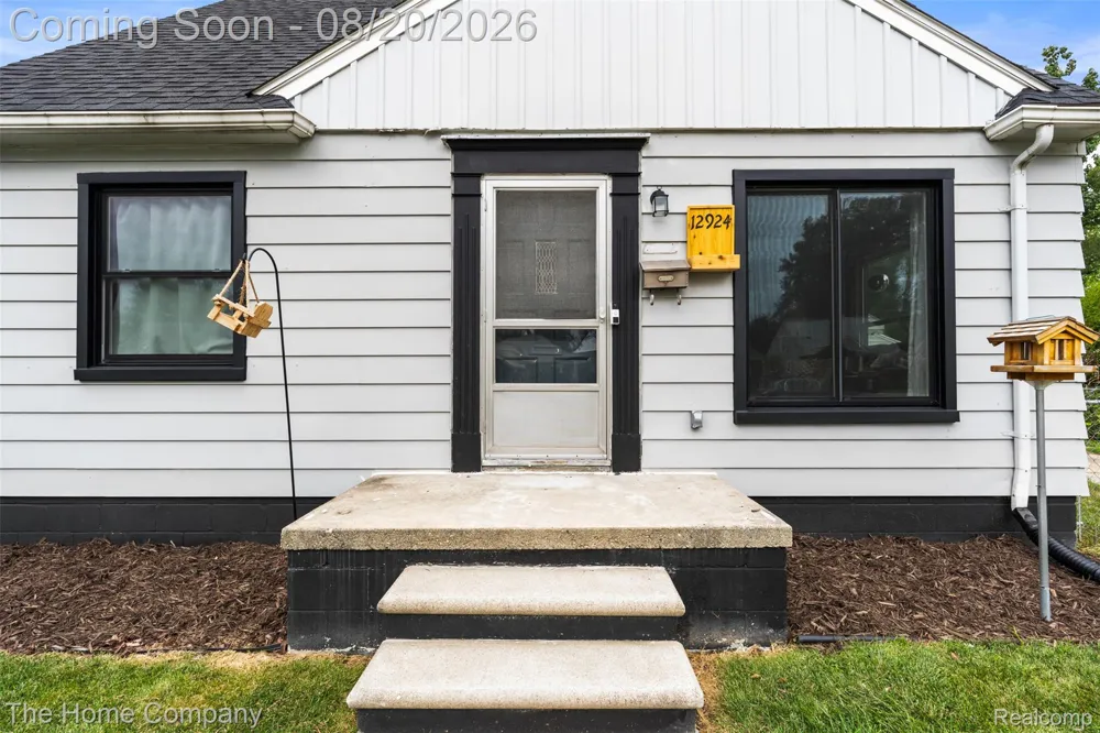 12924 Norborne Redford Charter Township, MI 48239