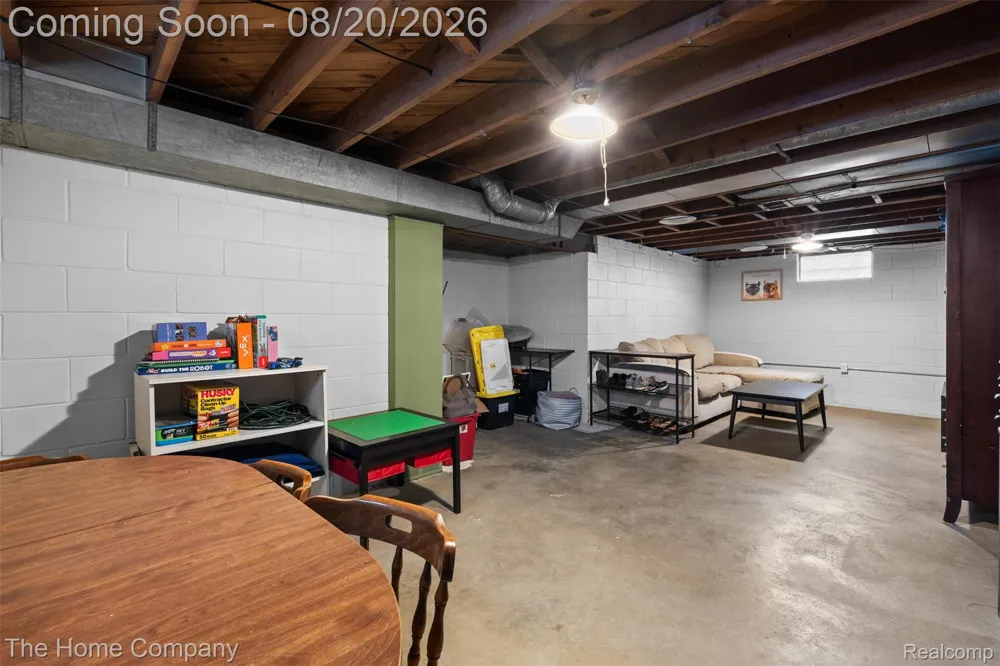 12924 Norborne Redford Charter Township, MI 48239