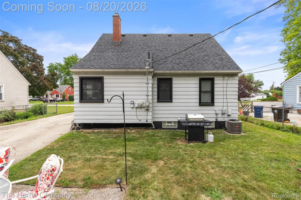 12924 Norborne Redford Charter Township, MI 48239