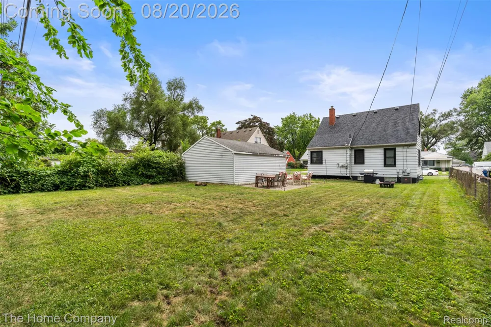 12924 Norborne Redford Charter Township, MI 48239