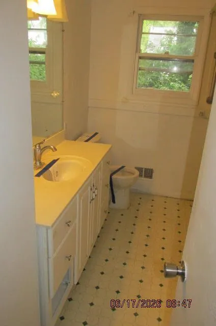 746 Buchanan Avenue Kalamazoo City, MI 49008