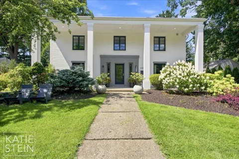 1111 Plymouth Avenue SE
