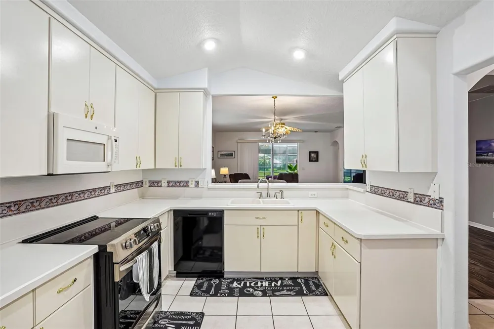 5964 BRITTANIA BOULEVARD Tavares, FL 32778