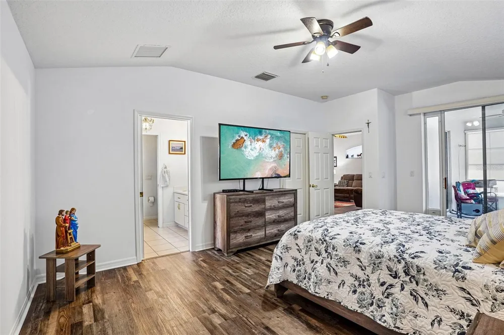 5964 BRITTANIA BOULEVARD Tavares, FL 32778