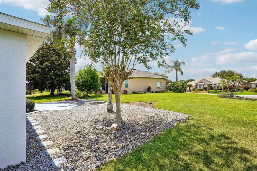 5964 BRITTANIA BOULEVARD Tavares, FL 32778