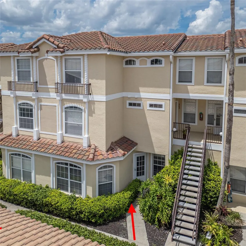 673 SANDY NECK LANE #103 Altamonte Springs, FL 32714
