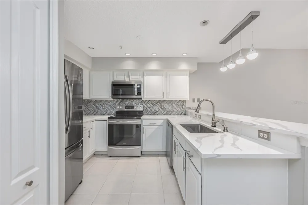 673 SANDY NECK LANE #103 Altamonte Springs, FL 32714