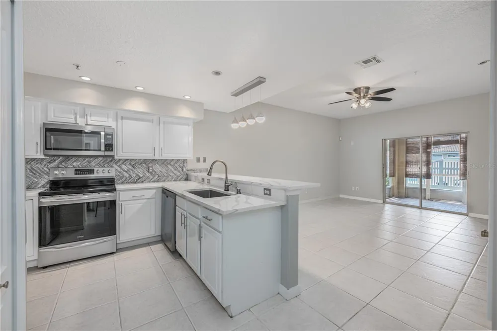 673 SANDY NECK LANE #103 Altamonte Springs, FL 32714