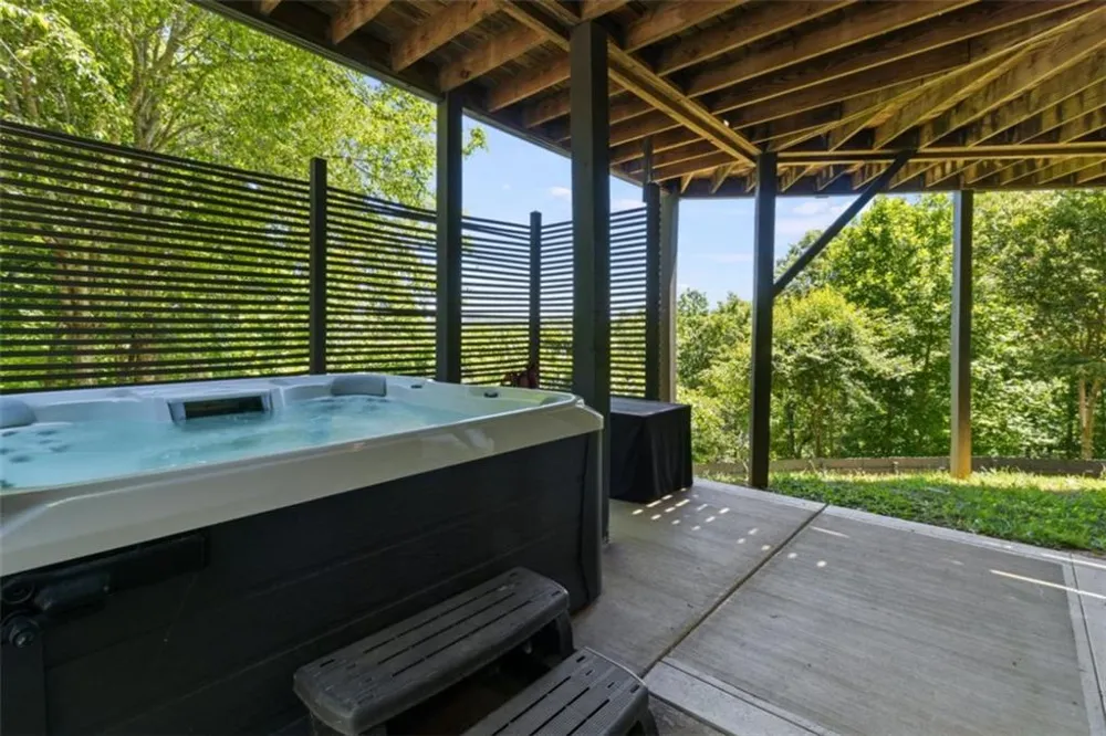 122 Zane Drive Ellijay, GA 30540