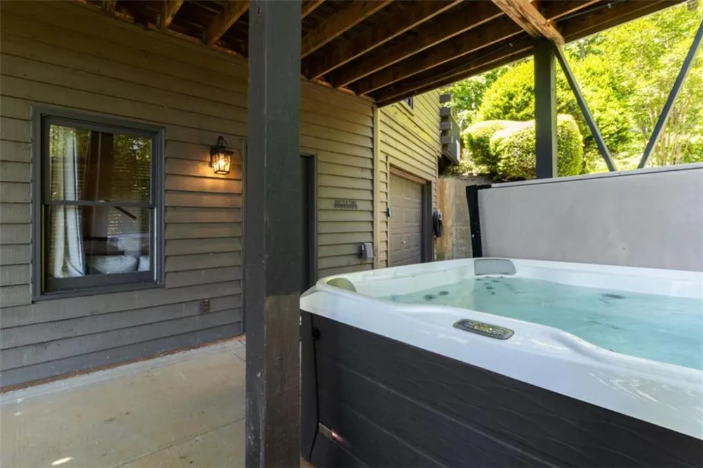 122 Zane Drive Ellijay, GA 30540