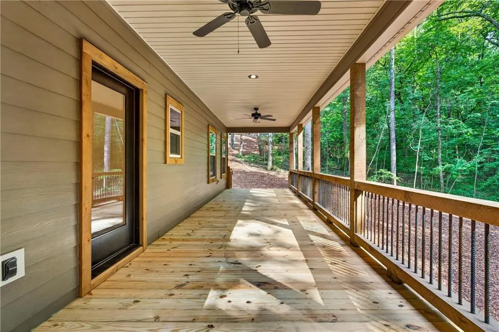 116 Reindeer Lane Talking Rock, GA 30175
