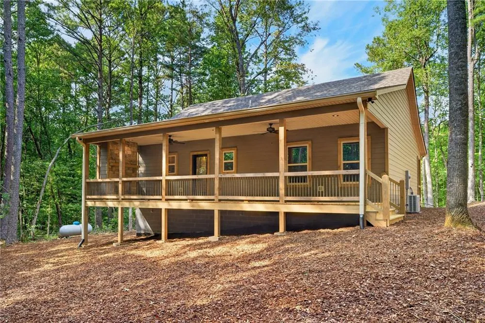 116 Reindeer Lane Talking Rock, GA 30175