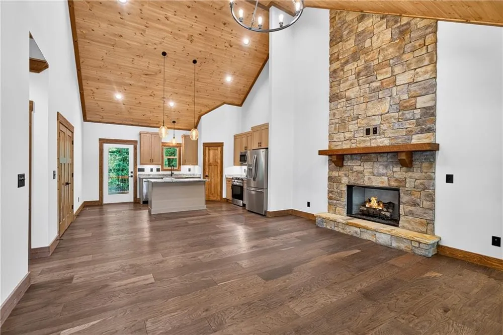 116 Reindeer Lane Talking Rock, GA 30175