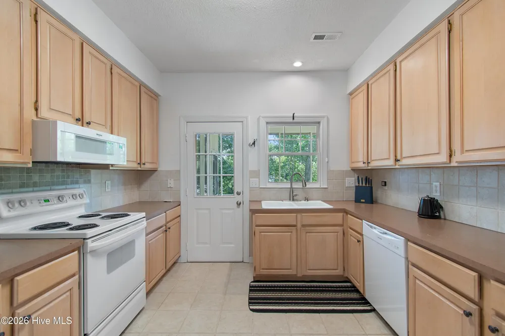 4148 Carlyle Place SE Southport, NC 28461