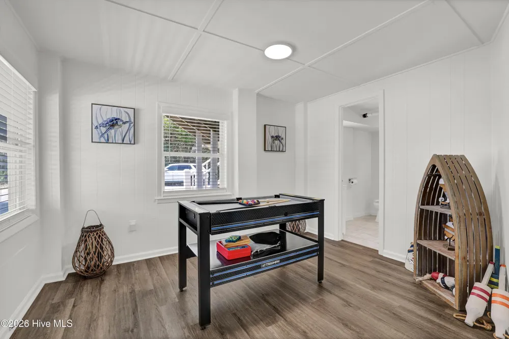 1027 S Shore Drive Surf City, NC 28445