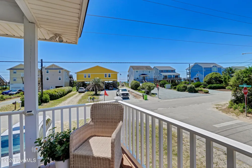 1027 S Shore Drive Surf City, NC 28445